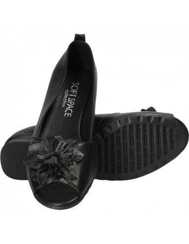Pantofi comozi decupati, cu floare, marca Soft Space