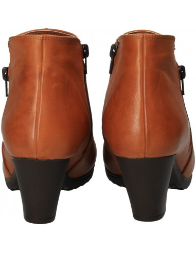 Botine maro deschis, din piele naturala