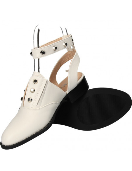 Pantofi de vara, fashion, decupati in spate