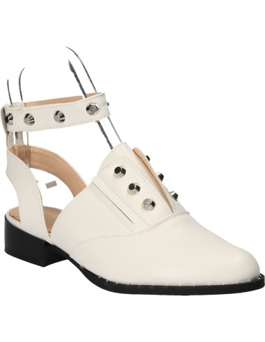 Pantofi de vara, fashion, decupati in spate