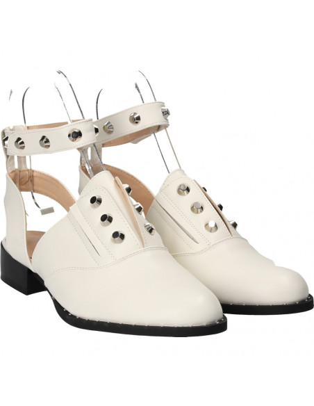 Pantofi de vara, fashion, decupati in spate