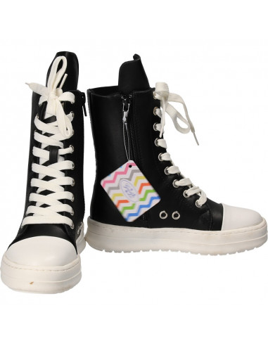 Ghete trendy, negre, pentru fete