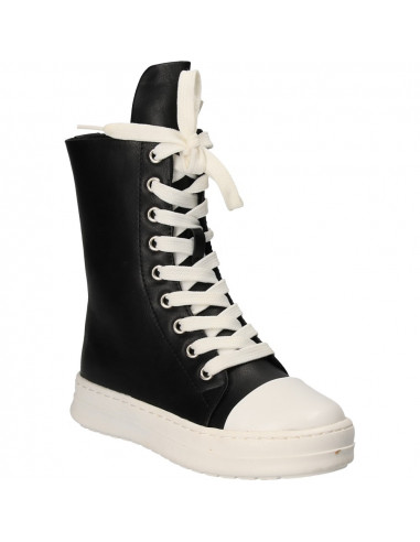 Ghete trendy, negre, pentru fete