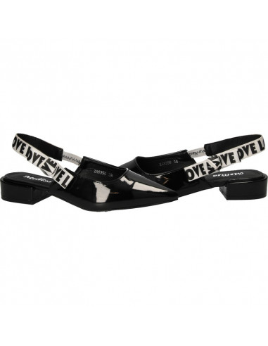 Pantofi LOVE negri din lac, trendy, marca Mellisa