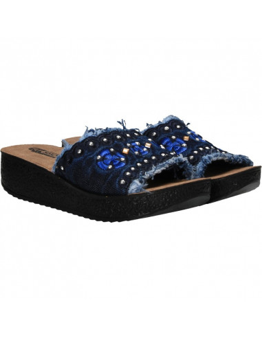 Saboti din jeans, cu broderie florala