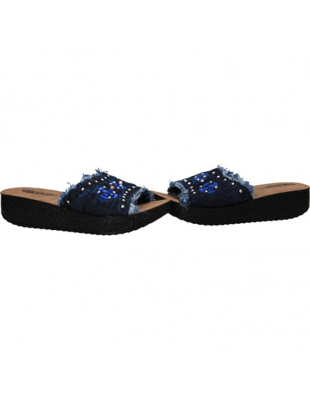 Saboti din jeans, cu broderie florala