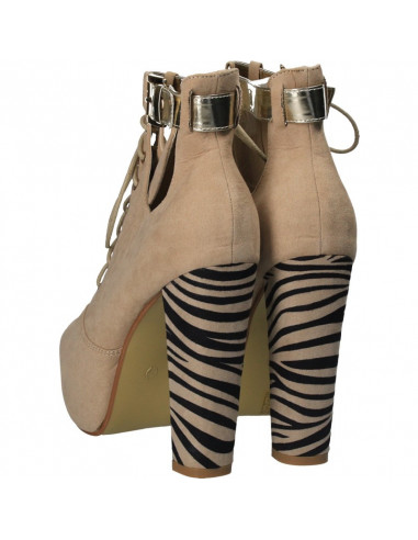 Pantofi dama extravaganti, cu platforma