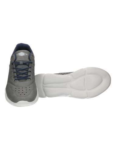 Sneakers cu perforatii, pentru barbati