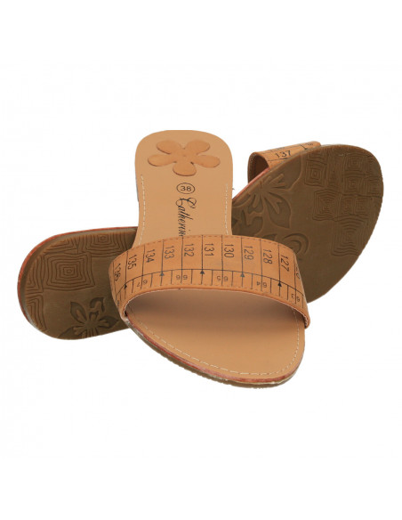Papuci maro deschis, model centimetru