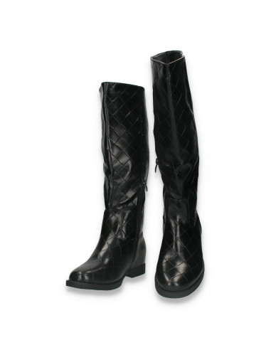 Cizme lungi pentru femei, cu aspect matlasat, negre - W831