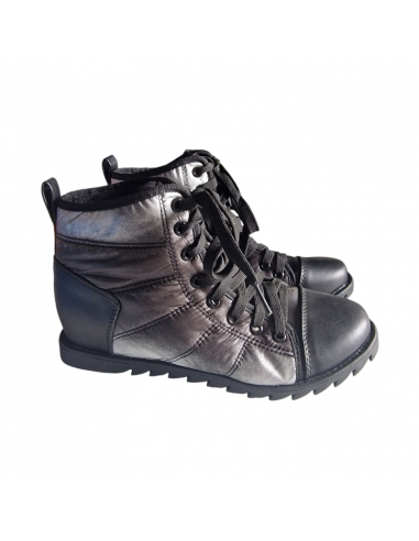 Pantofi dama cu perforatii, negri - W302